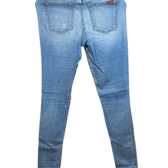 7 For All Mankind Women's Blue Jeans. - Picture 2 of 9
